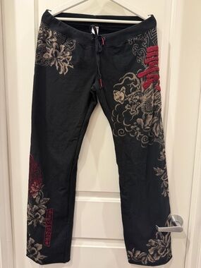 Vintage Y2K Lucky Brand Black Sweatpants with Red Embroidery